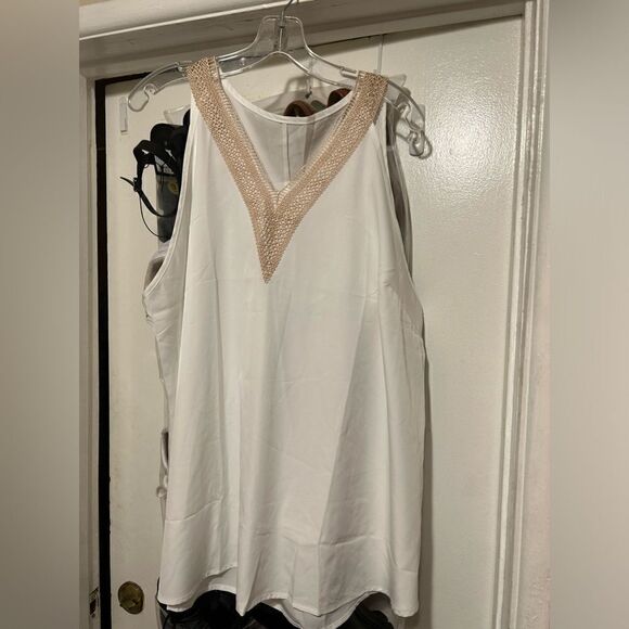 NWOT Bloomchic Tank Blouse - Picture 4 of 7
